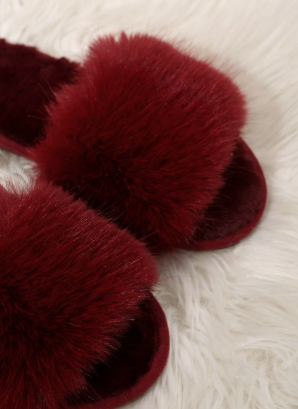 Women's Luxury Plush Faux Fur Bedroom Slippers
